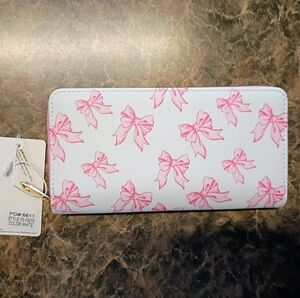 🎀 NEW NWT Pink Bow Zip Long Wallet